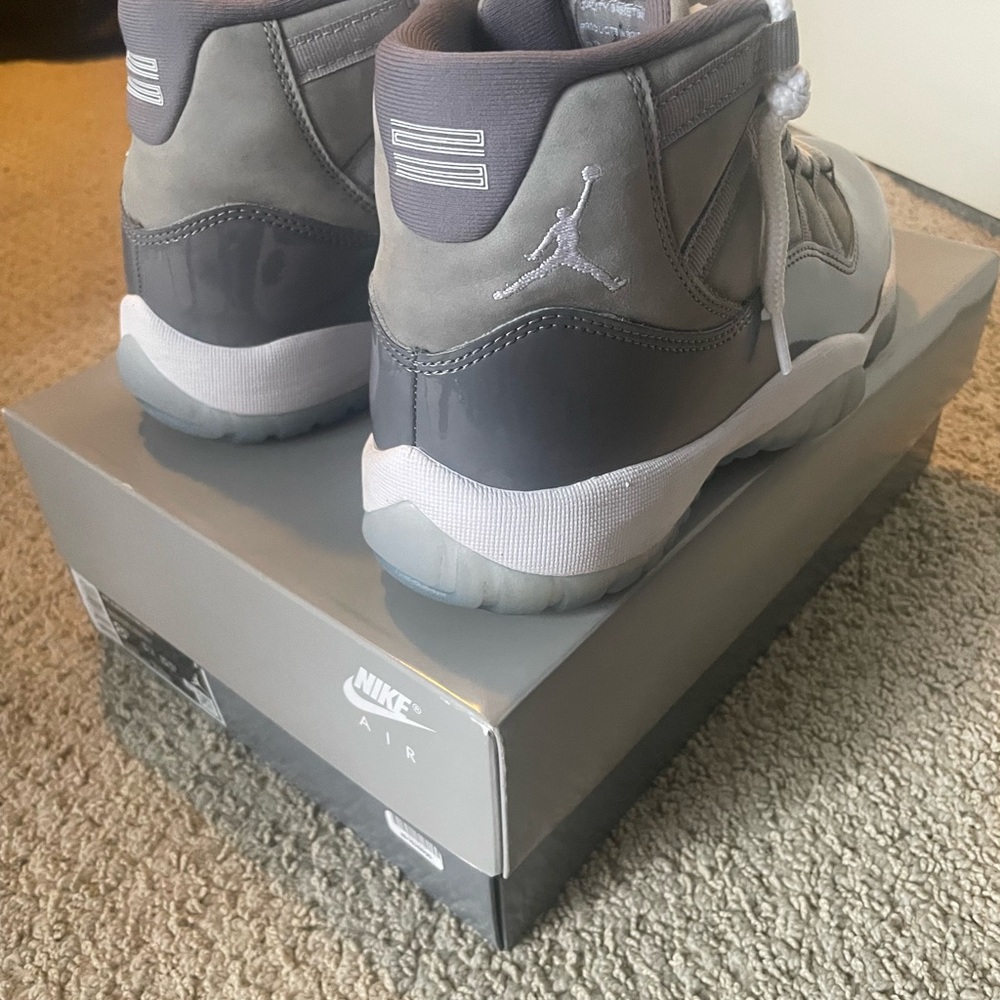 Jordan 11 coolgrey